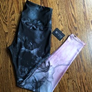 NWT Onzie Yoga Leggings